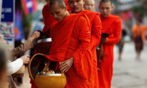 Ronda das Almas com os Monges em Chiang Mai