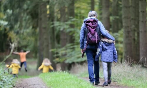 Por que personalizar roteiros é essencial para worldschooling itinerante